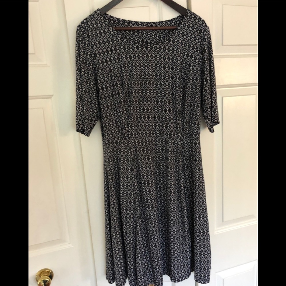 Triste Black and White 3/4 Sleeve Dress